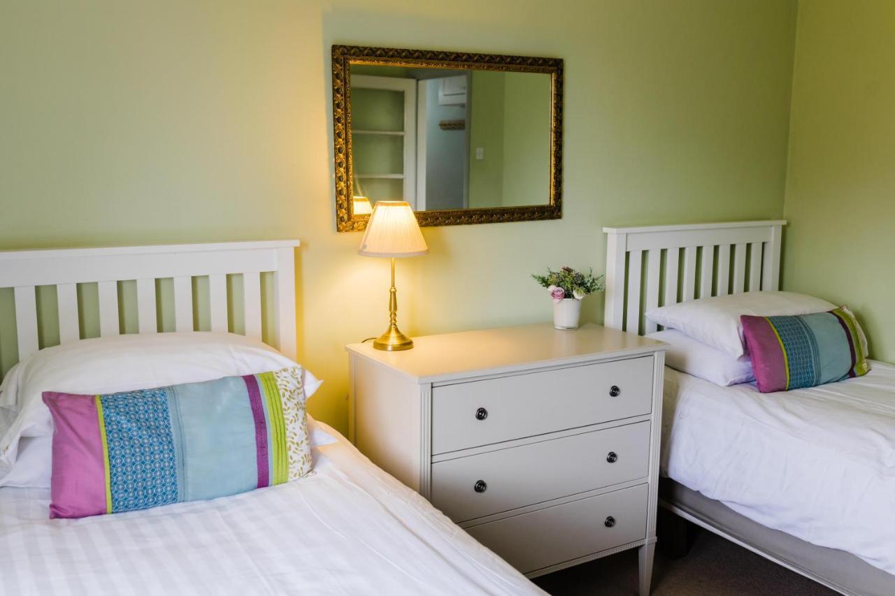 May Tree Cottage Manorbier 5 Mins From The Beach Sleeps 4 Exterior foto