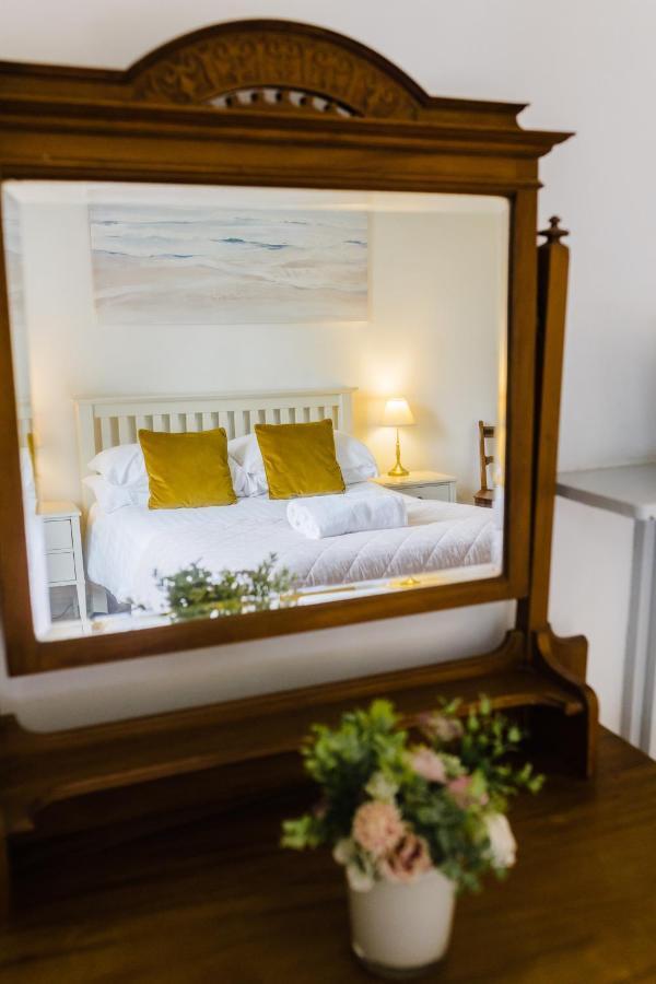 May Tree Cottage Manorbier 5 Mins From The Beach Sleeps 4 Exterior foto
