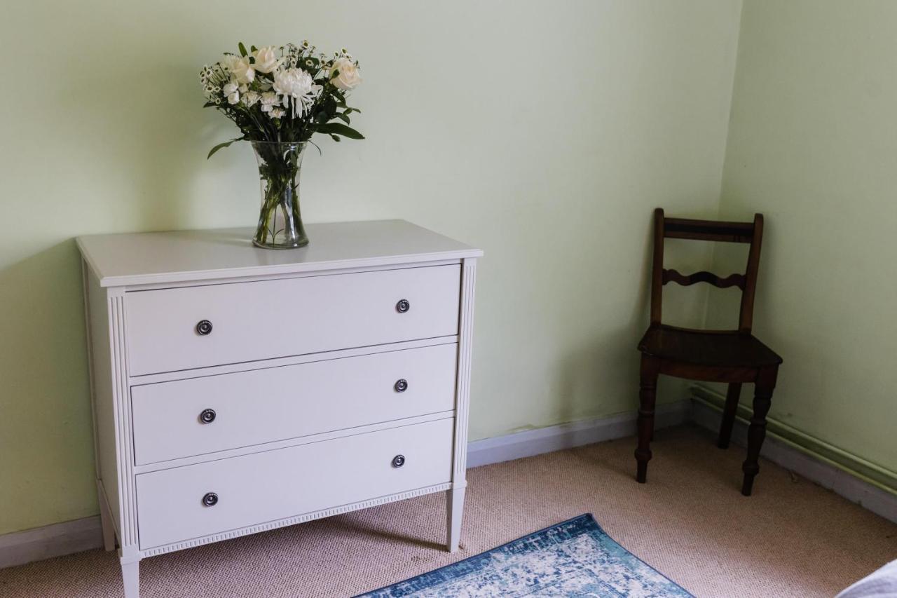 May Tree Cottage Manorbier 5 Mins From The Beach Sleeps 4 Exterior foto
