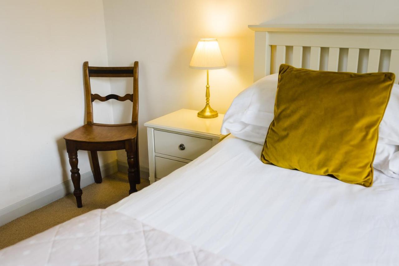 May Tree Cottage Manorbier 5 Mins From The Beach Sleeps 4 Exterior foto