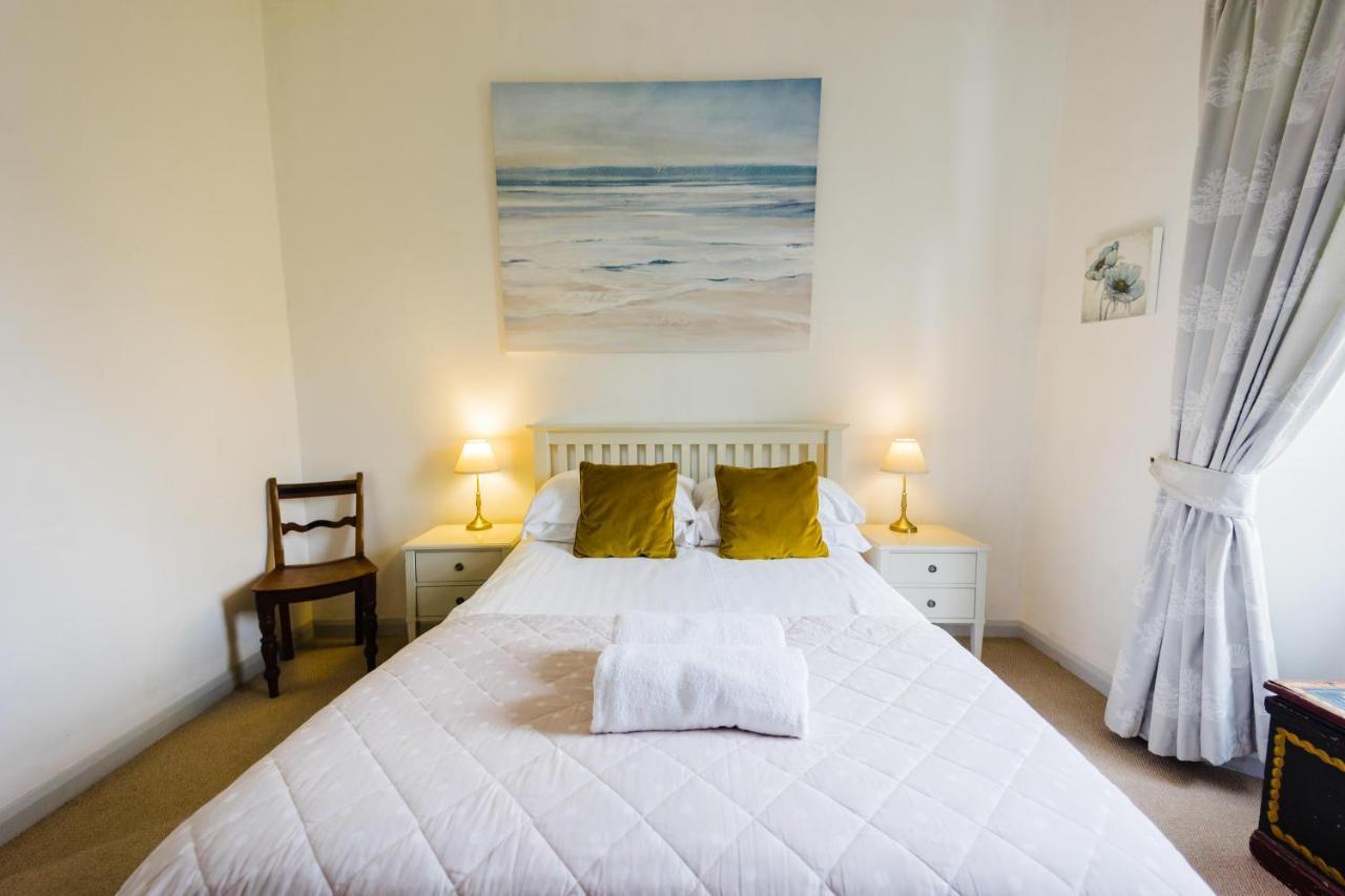 May Tree Cottage Manorbier 5 Mins From The Beach Sleeps 4 Exterior foto