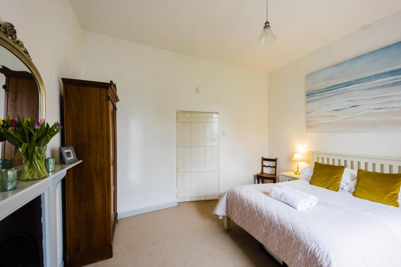 May Tree Cottage Manorbier 5 Mins From The Beach Sleeps 4 Exterior foto